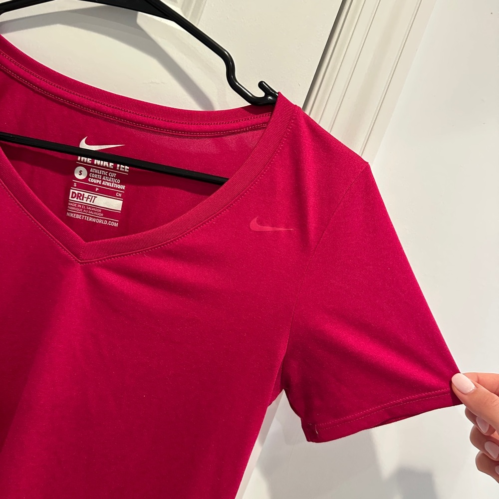 Nike Women's Dri-FIT V-Neck Tee - Pink